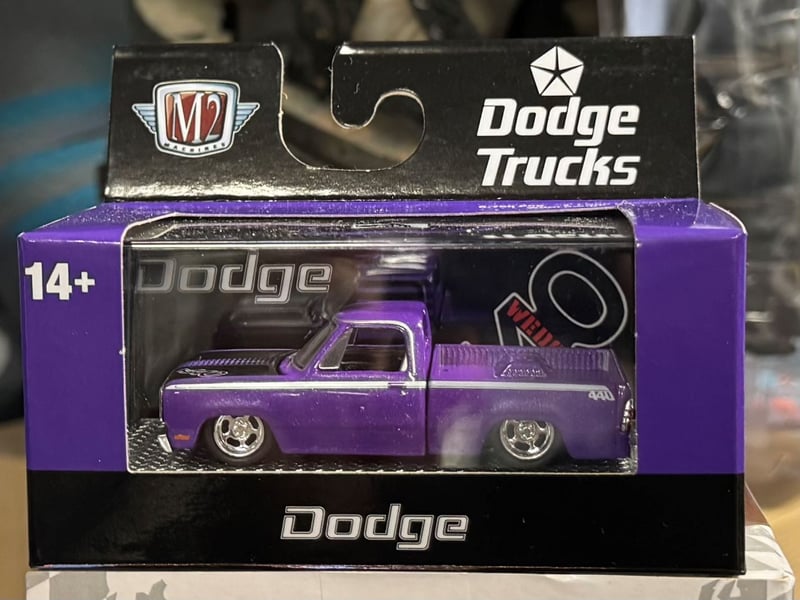 M2 Machines 1972 Dodge Aventurer