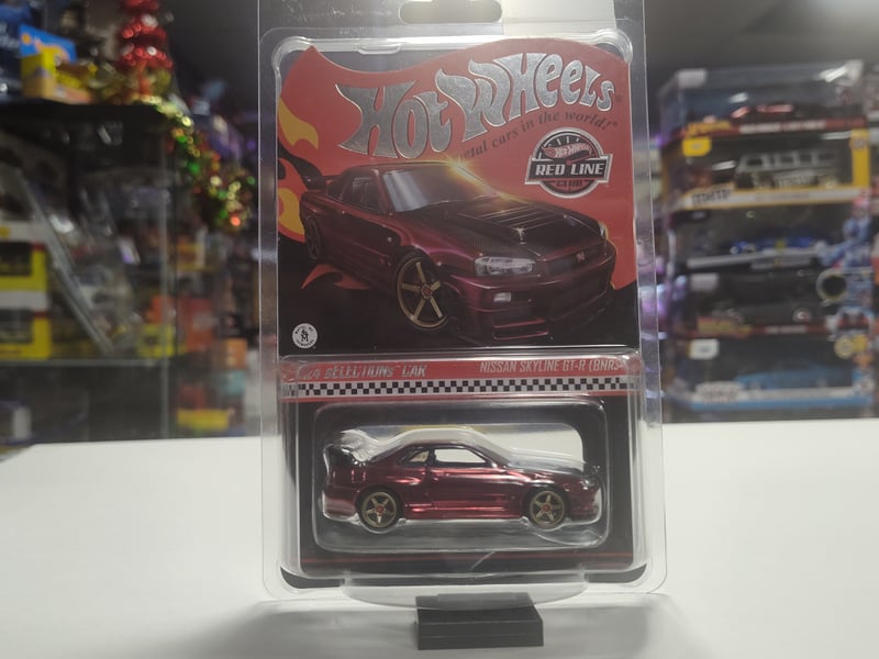 Red Line Club Nissan Skyline GT-R BNR34