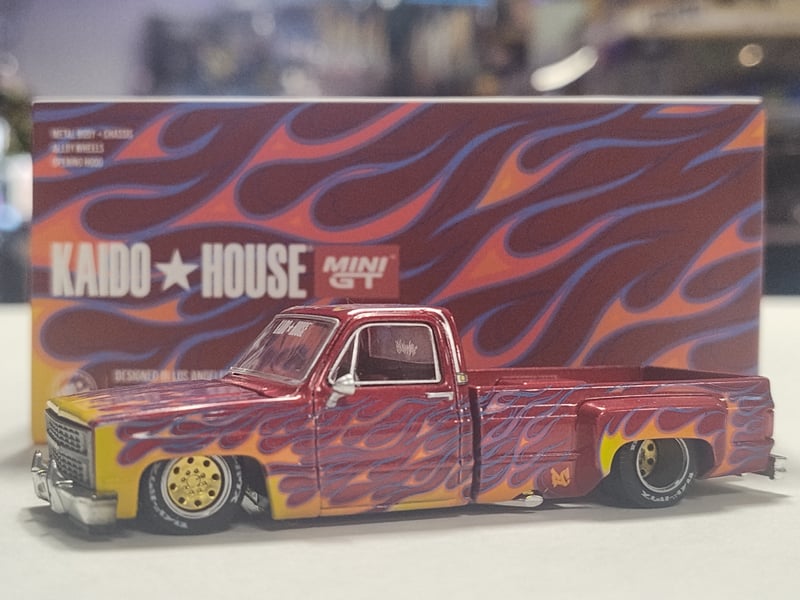Chevrolet Silverado Dually On Fire Kaido V1