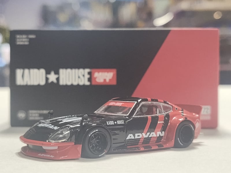Nissan Fairlady Z Kaido GT Advan