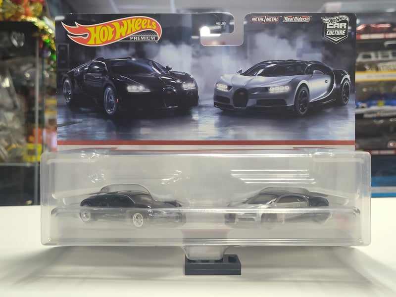 Bugatti Veyron & '16 Bugatti Chiron