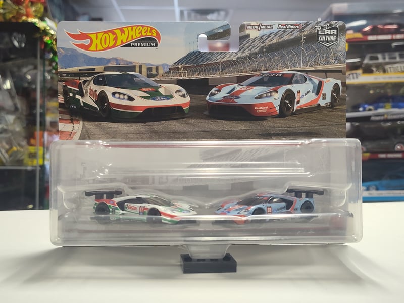 '16 Ford GT Race & '16 Ford GT Race