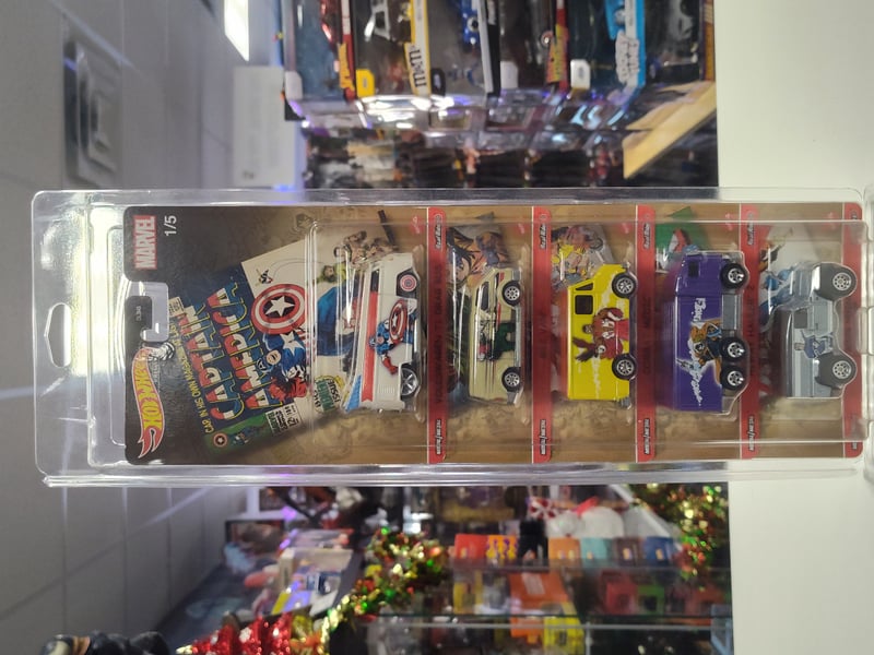 Marvel Comic Set - WITH CASE